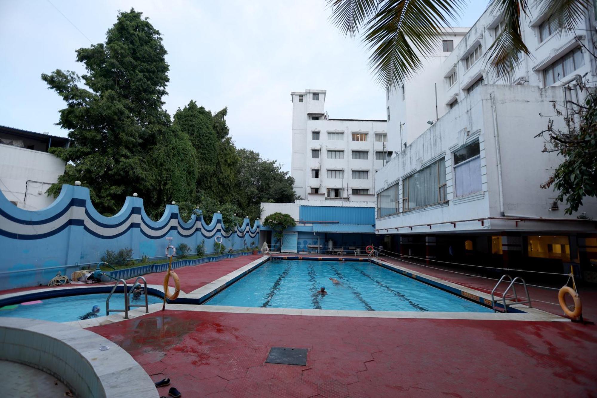 Breeze Residency Hotel Tiruchirappalli Exterior photo